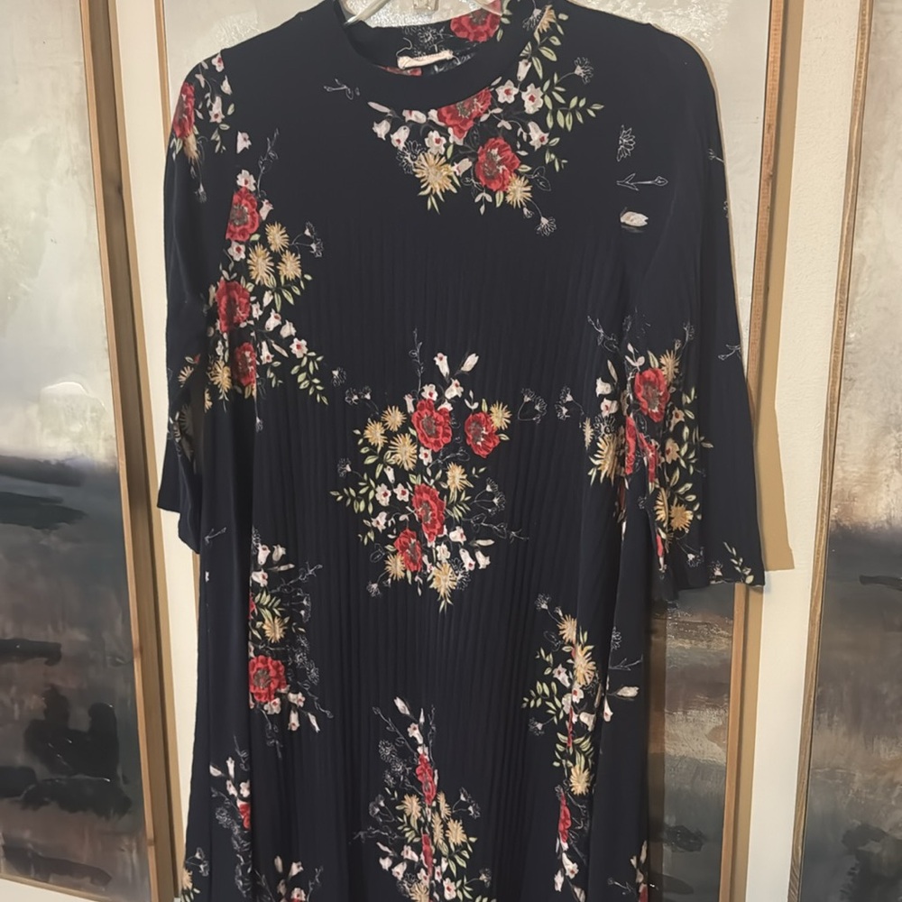 Flamingo Urban Midi Navy Blue Dress with Floral Pattern Size Medium - Picture 3 of 8